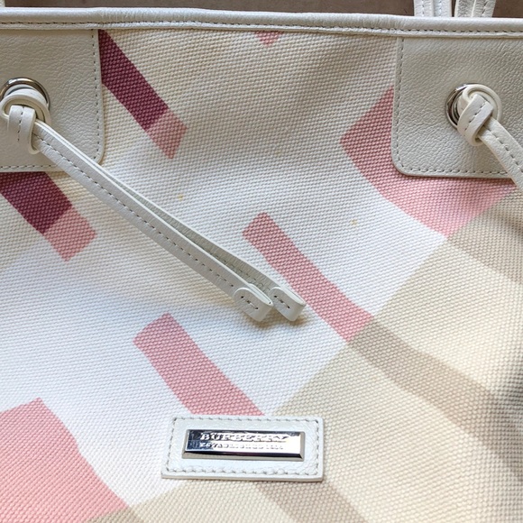 Burberry tote - Picture 2 of 8
